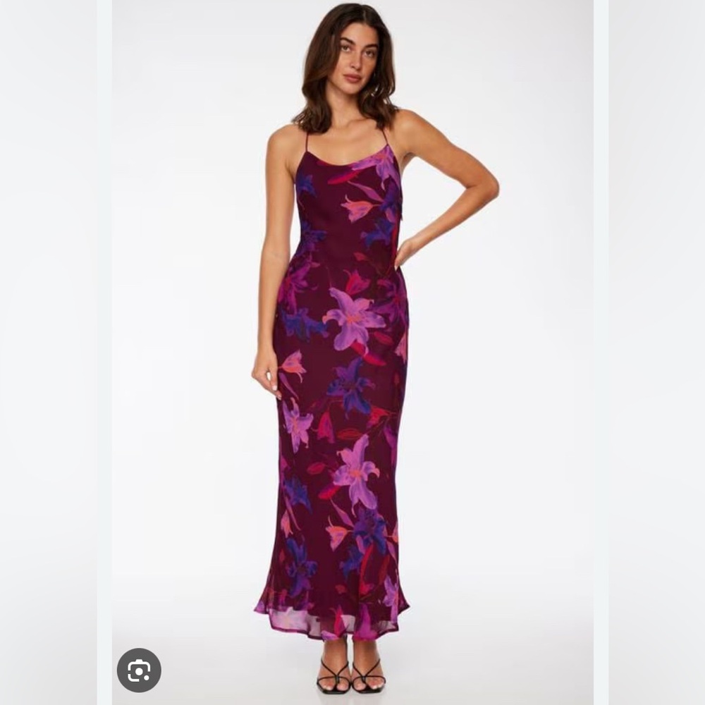 Dynamite Open back Burgundy and Violet Dress